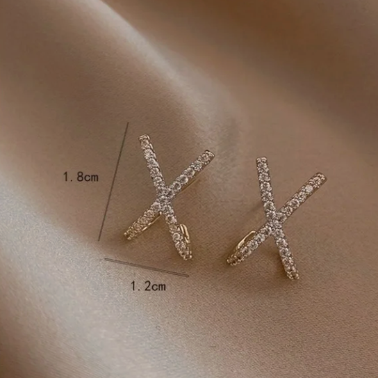 XoXo illusion earrings